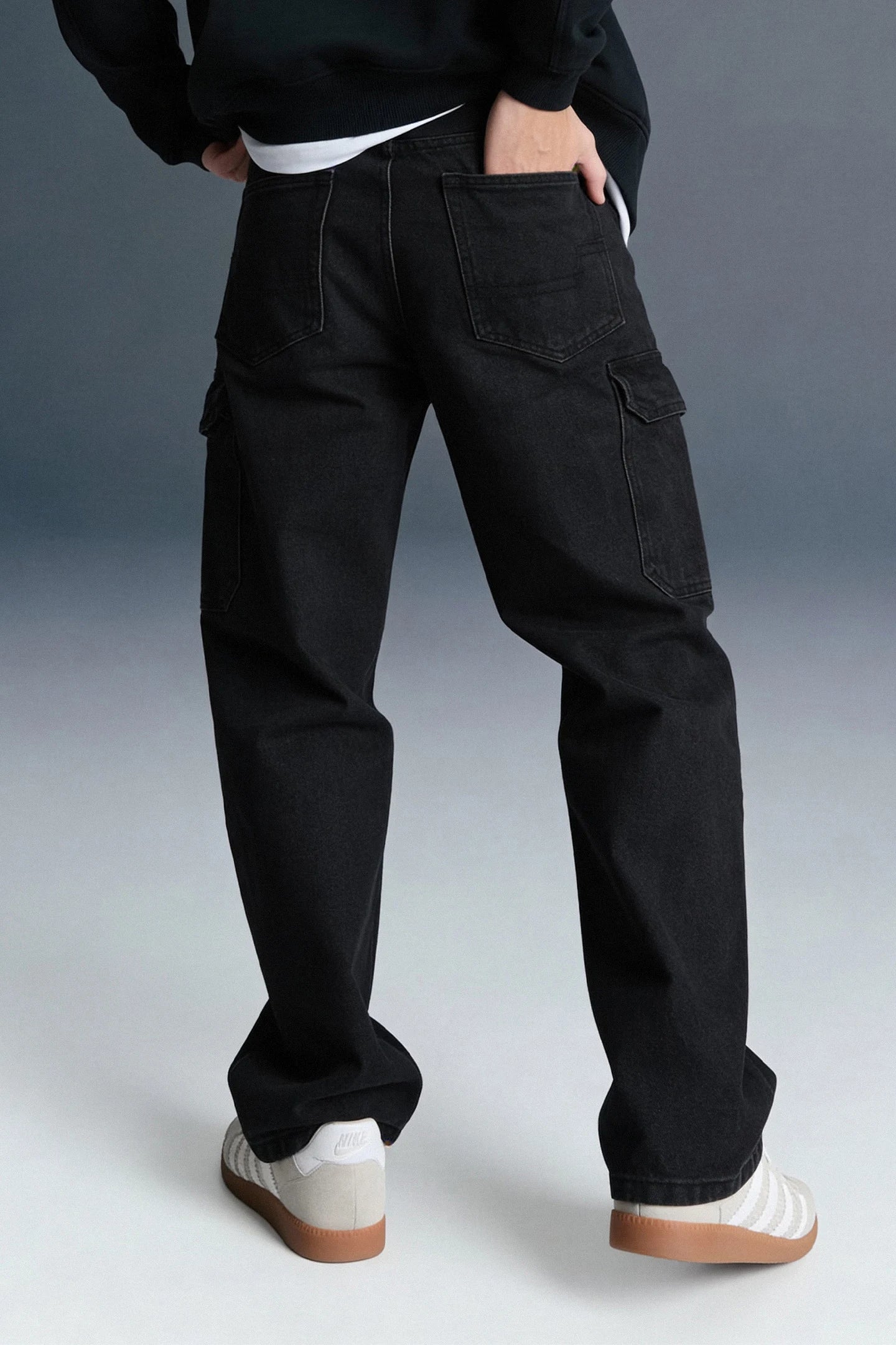 Jet Black 6-Pocket Cargo Jeans For Men - Mid Rise Relaxed Fit